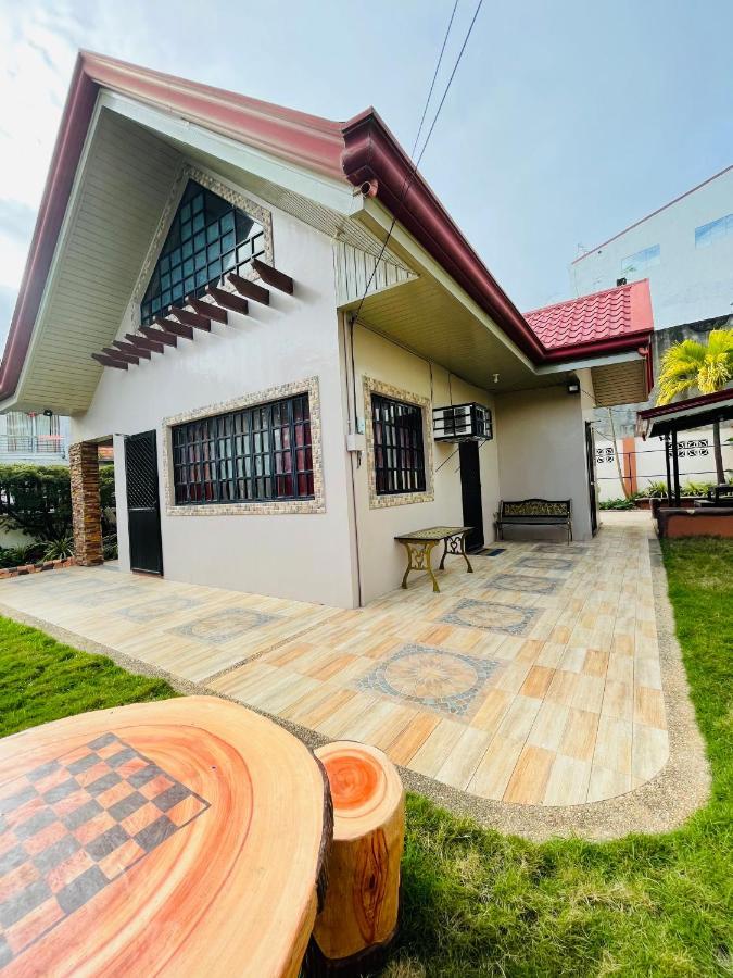 Resthouse Fully Airconditioned W/ Private Parking Villa Tuguegarao City Luaran gambar