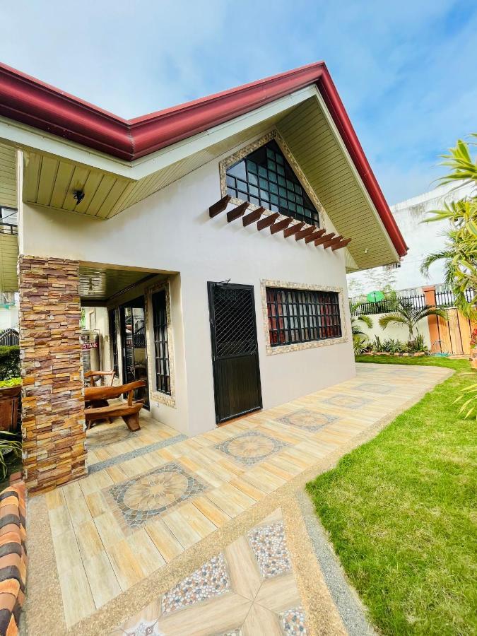 Resthouse Fully Airconditioned W/ Private Parking Villa Tuguegarao City Luaran gambar